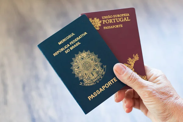 Passaporte Brasileiro e Português